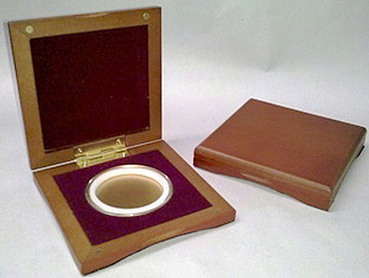 Air-Tite Single coin Presentation Cherrywood Box PC1
